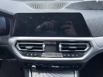 BMW 3-serie 330e High Executive picture 19