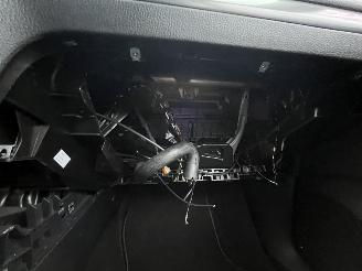 Volkswagen e-Golf e-Golf picture 18