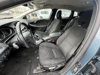 Volvo V-40 1.6 D2 Kinetic picture 13