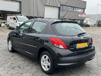 Peugeot 207 1.4 VTi Style picture 6
