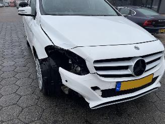 Mercedes B-klasse 220 d Ambition AUTOMAAT picture 13