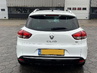 Renault Clio Estate 0.9 TCe Night&Day picture 5