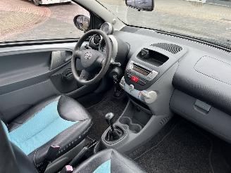 Toyota Aygo 1.0-12V + picture 9