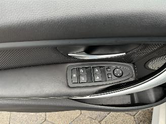 BMW 3-serie 328i High Executive AUTOMAAT picture 16