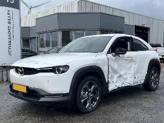 Voiture accidenté Mazda MX-30 e-SkyActiv 145 Comfort 36 kWh 2021/9