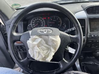 Toyota Landcruiser 3.0 D-4D VX HR Blind Van picture 15