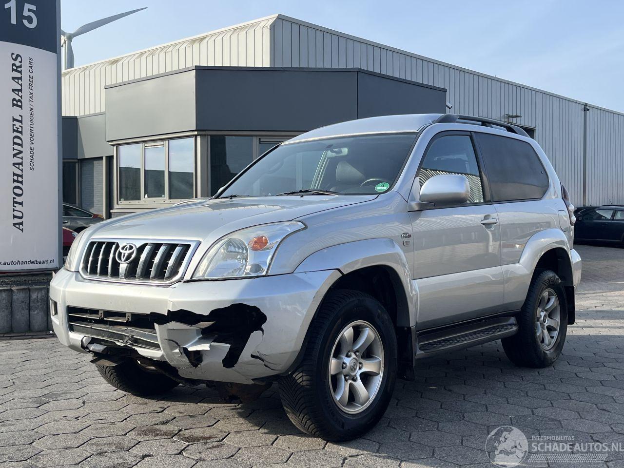 Toyota Landcruiser 3.0 D-4D VX HR Blind Van