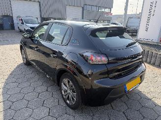 Peugeot e-208 EV Active Pack 50 kWh picture 5