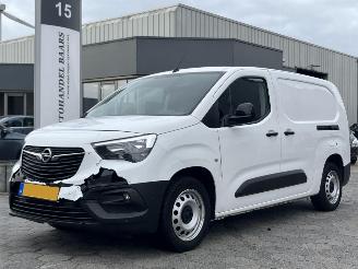 krockskadad bil bedrijf Opel Combo 1.5D L2H1 Edition 2022/3