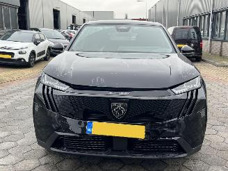 Peugeot e-3008 Allure Avantage 210 73 kWh picture 2