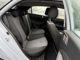 Hyundai I-20 1.0 T-GDI Comfort picture 11