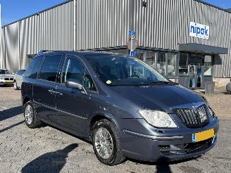 Lancia Phedra 2.2 JTD Platino picture 3