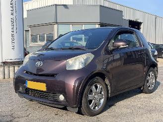 Vrakbiler auto Toyota iQ 1.0 VVTi Aspiration 2012/4