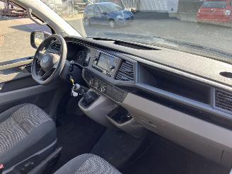 Volkswagen Transporter 2.0 TDI L2H3 28 picture 10
