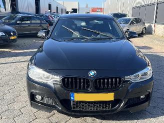 BMW 3-serie 320i Corporate Lease High Executive picture 2