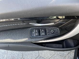 BMW 3-serie 320i Corporate Lease High Executive picture 13