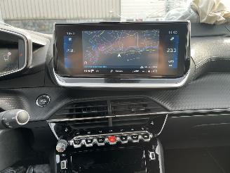 Peugeot 2008 1.2 PureTech GT picture 20