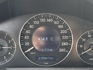 Mercedes E-klasse 280 Classic picture 14