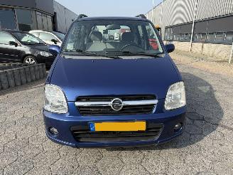 Opel Agila 1.2-16V Flexx picture 2