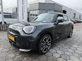 damaged passenger cars Mini Aceman SE John Cooper Works XL 54.2 kWh 160KW 2024/12