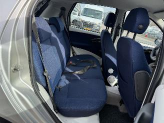 Fiat Punto 1.4-16V Dynamic picture 13