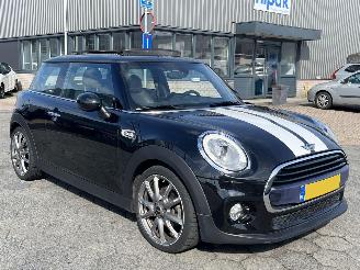 Mini Cooper 1.5 Cooper Marylebone picture 3