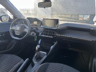 Peugeot 208 1.2 PureTech Active picture 12