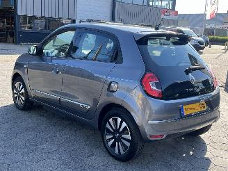 Renault Twingo Z.E. R80 Intens picture 6