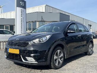 skadebil auto Kia Niro 1.6 GDi Hybrid DynamicLine 2018/10