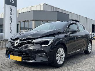 krockskadad bil auto Renault Clio 1.0 TCe Intens 2019/9