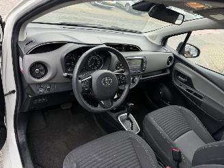 Toyota Yaris 1.5 Hybrid Dynamic picture 16