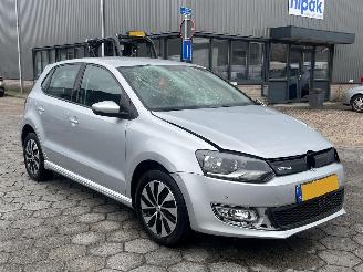 Damaged car Volkswagen Polo 1.0 Bluemotion Edition AUTOMAAT 2016/4