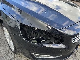 Volvo V-60 2.4 D6 AWD Plug-In Hybrid R-Design picture 11