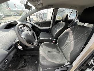 Toyota Yaris 1.3 VVTi Comfort picture 13