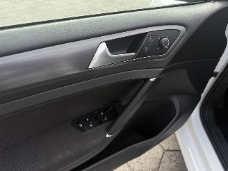 Volkswagen e-Golf 35,8 kWh E-golf picture 7