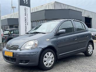 Coche accidentado Toyota Yaris 1.0 VVT-i S-Line 2005/10
