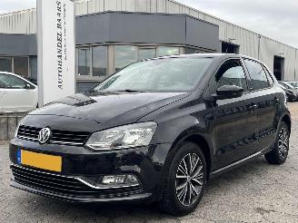 Vaurioauto  passenger cars Volkswagen Polo 1.0 Comfortline Business R 2017/3