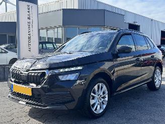 Coche accidentado Skoda Kamiq 1.0 TSI Sport Business AUTOMAAT 2023/2
