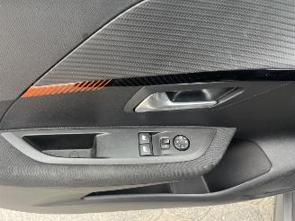 Peugeot 208 1.2 PureTech Active picture 15