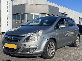 Auto incidentate Opel Corsa 1.4-16V \'111\' Edition 2010/10