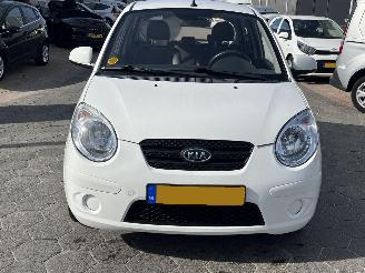 Kia Picanto 1.0 X-pect picture 2