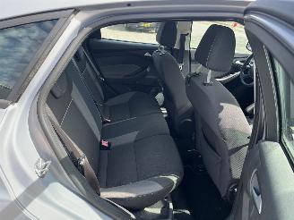 Ford Focus 1.6 TI-VCT First Edition picture 10