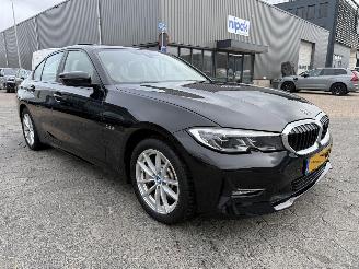 BMW 3-serie 330e Business Edition Plus picture 3