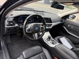 BMW 3-serie 330e Business Edition Plus picture 20