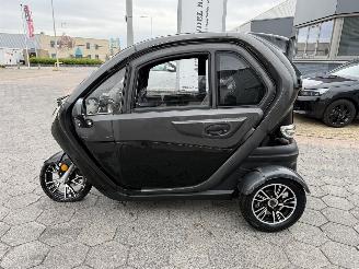 Alle  move vigorous picture 1