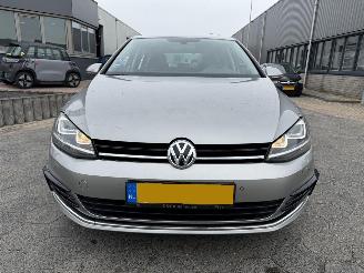 Volkswagen Golf  picture 2