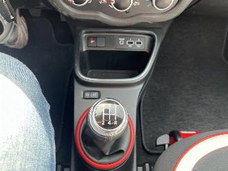 Renault Twingo 1.0 SCe Intens picture 19