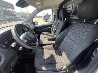 Mercedes Vito 111 CDI Lang Bestelauto van het Jaar editie picture 15