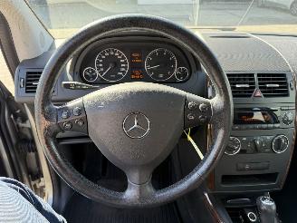Mercedes A-klasse AUTOMAAT 170 Elegance picture 17