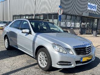 Mercedes E-klasse 300 CDI Avantgarde AUTOMAAT PANO picture 3